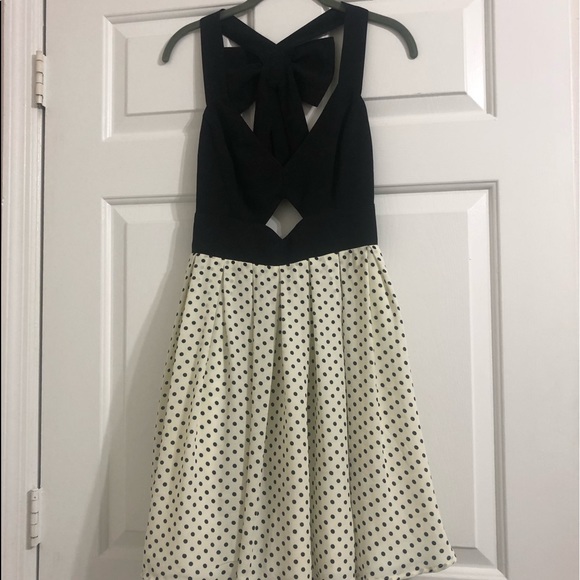 Dresses & Skirts - Black and white A line dress